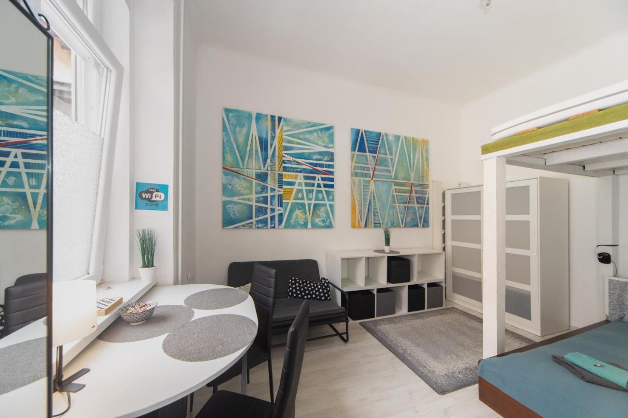 Cosy Studio Apartment With Airconditioner Budapest Kültér fotó