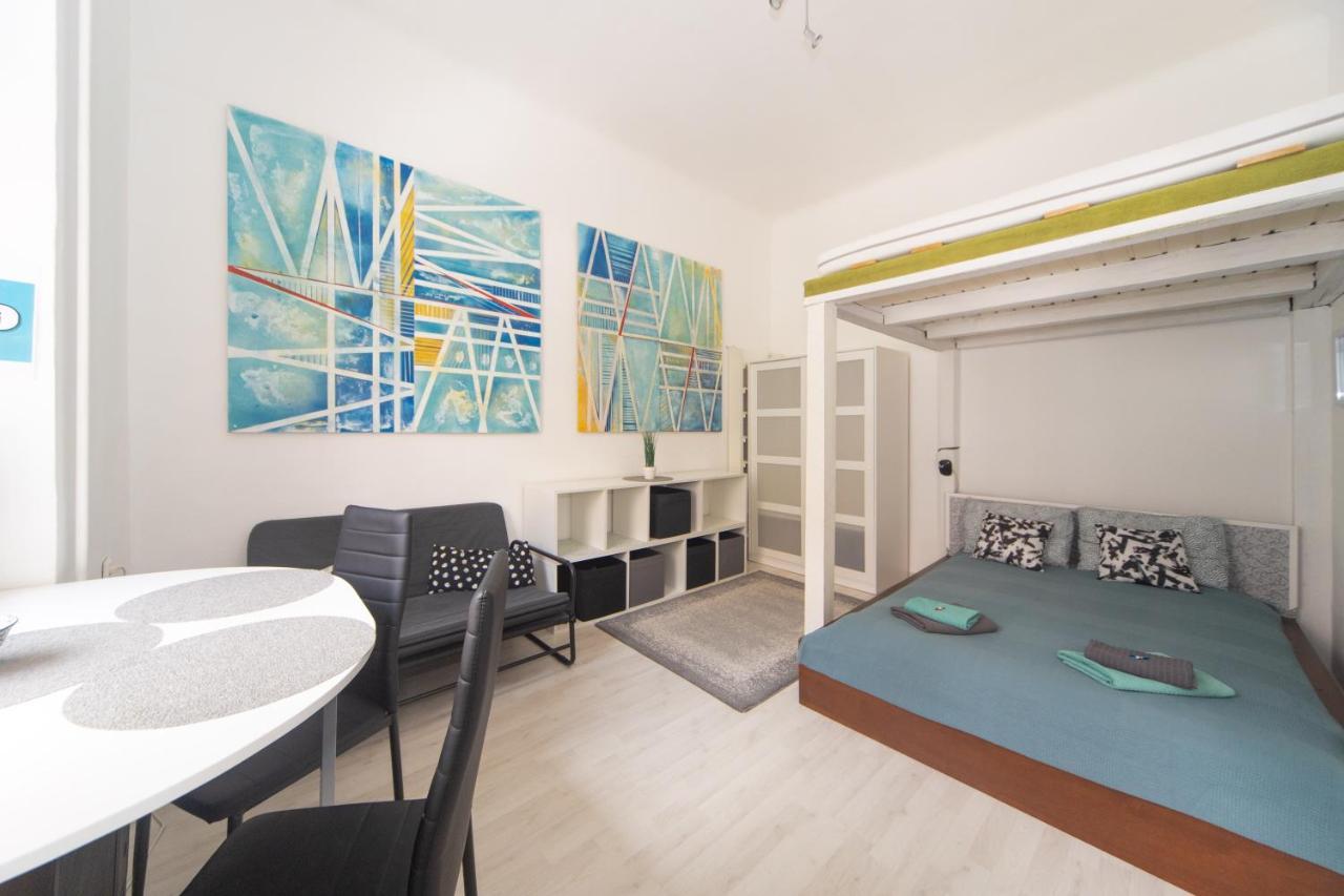 Cosy Studio Apartment With Airconditioner Budapest Kültér fotó